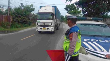 Sat Lantas Polres Batu Bara Tingkatkan Kehadiran Polisi di Sore Hari, Atur Lalu Lintas dan Cegah Kejahatan Jalanan