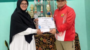Prestasi Karate MIS Ad-Dakwah Kabanjahe Borong Medali, Kepala Madrasah Apresiasi Pelatih Sensei Ulong