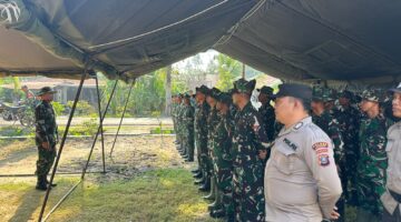 TMMD Ke-128 Langkat, Letda Inf M. Rezky Tekankan Kekompakan Saat Apel Pagi Satgas di Desa Pasar Rawa