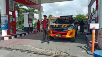 Personel Polres Batu Bara Gelar Patroli Roda-4 Rutin, Antisipasi Kemacetan dan Gangguan di SPBU