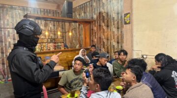 Patroli Lingkaber Bergerak Cepat, Puluhan Remaja di Kabanjahe Diimbau Bubar Demi Cegah Tawuran