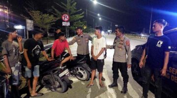 Kapolsek Medang Deras Pimpin Langsung Patroli Malam – Antisipasi Kejahatan dan Himbaukan Keamanan Kendaraan