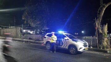 Satlantas Polres Pematangsiantar Laksanakan Patroli Blue Light Dan Pengaturan Lalu Lintas Malam Hari