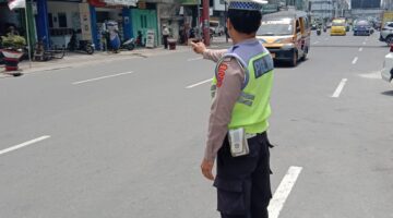 Sat Lantas Pematangsiantar Atur Arus di Jalan Sutomo–Simpang Vihara, Kegiatan Berjalan Aman & Lancar   
