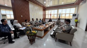 Wali Kota Mahyaruddin Salim Terima 31 Sertifikat Aset Tanah Milik Pemko Tanjungbalai dari BPN