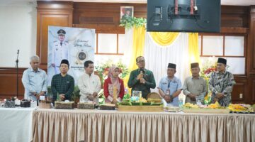 Wali Kota Tanjungbalai Mendapat Surprise HUT Ke-44 dari Forkopimda dan Perangkat Daerah