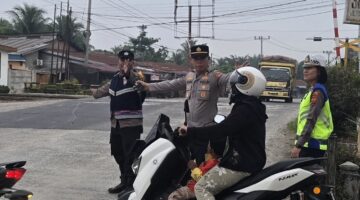 Polres Batu Bara Gelar Strong Point Pagi, Pastikan Arus Lalu Lintas Aman dan Lancar