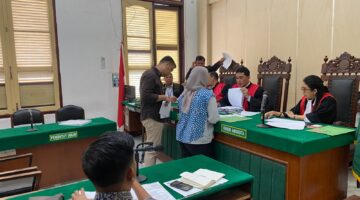HAKIM PN MEDAN BERSIKAP TEGAS! TERGUGAT 12–29 DIMINTA HADIR, ABSEN LAGI BISA BERUJUNG KONSEKUENSI HUKUM!*