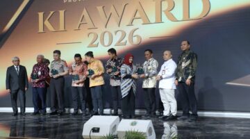 Bupati Batu Bara Raih Achievement Person Award pada KI Sumut Award 2026, Kabupaten Batu Bara Berpredikat Informatif*