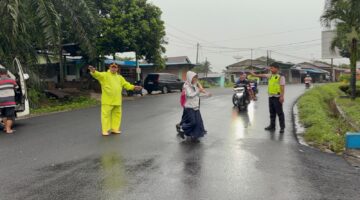 Polres Batu Bara Gelar Strong Point Pagi, Berikan Rasa Aman dan Kelancaran Arus Lalu Lintas